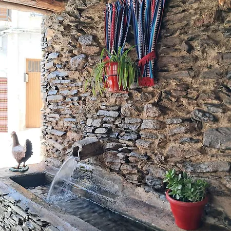Апартаменты La Casilla De La Fuente Тревелес